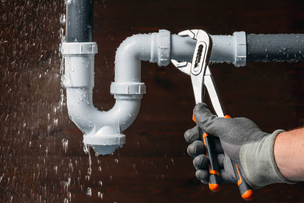 Professional Leak Detection technician working in Guy, AR